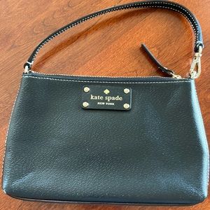 NWOT Kate Spade Black Pebbled Leather Wristlet